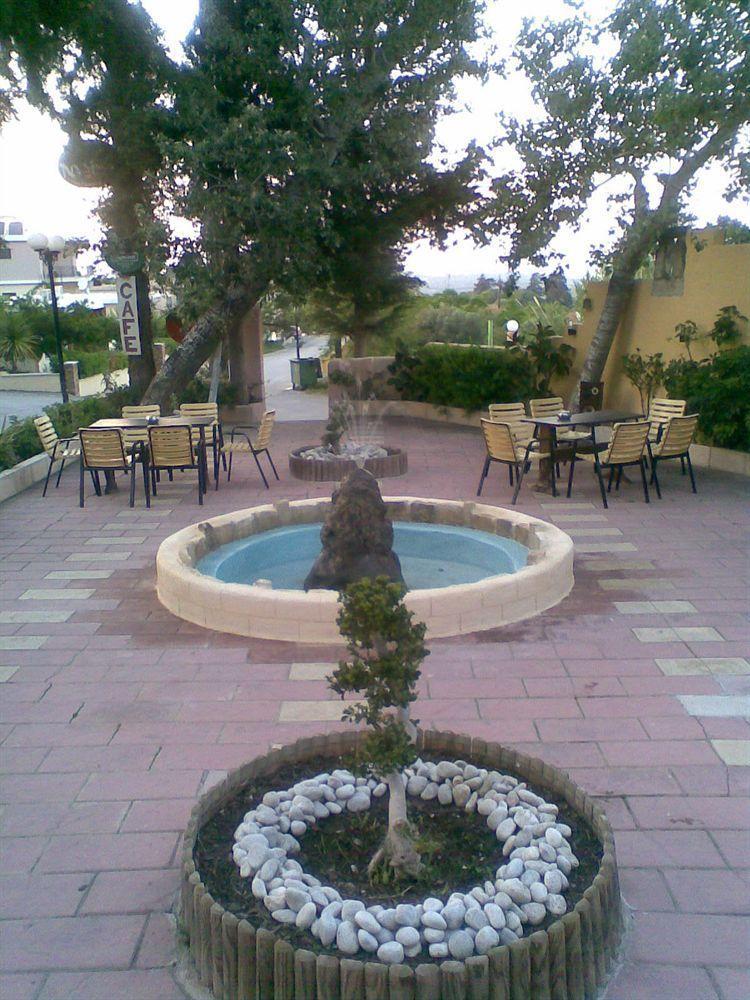 Hotel Nymph Sálakos Exteriér fotografie